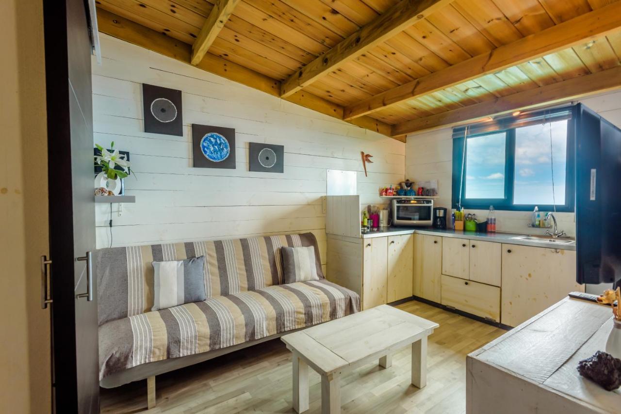 Re Ocean Villa Сен-Лу Екстериор снимка